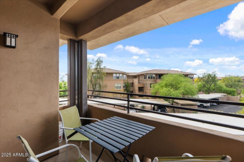 23-Back patio & views