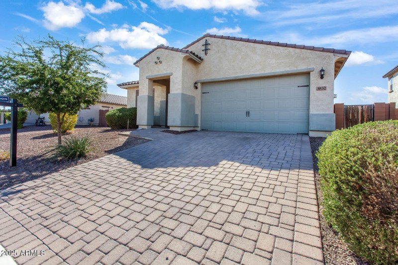 3832-S-182nd-Ln-MLS-34