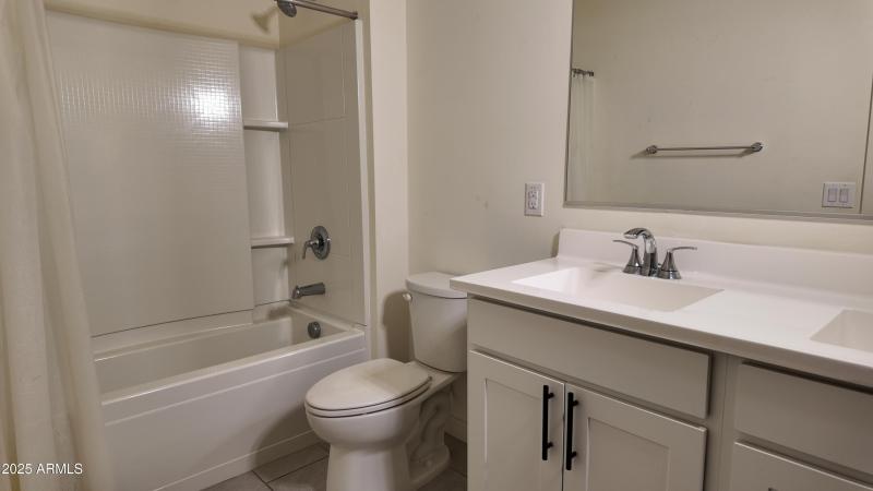 Hall Bathroom 2