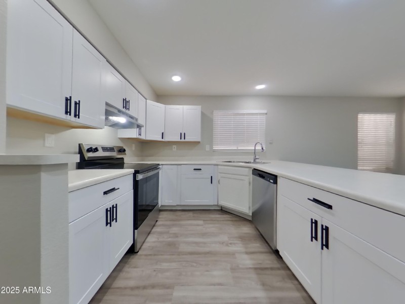 4_pc_TEjFVUjwqk_ECAR77bHeS_layout_1