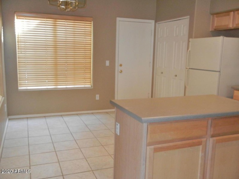 20161025225636349571000000-o