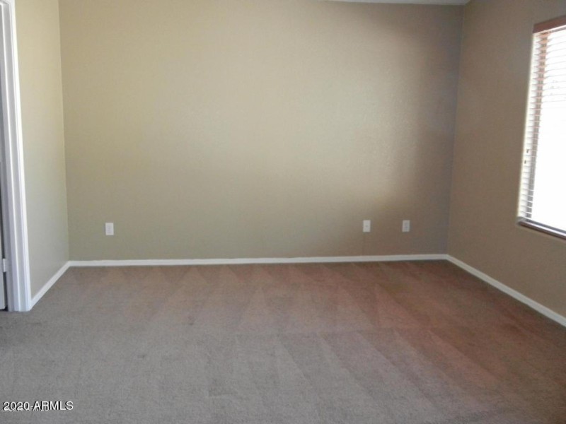 20161025225639135759000000-o