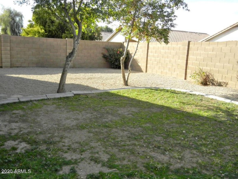 20161025225639630537000000-o