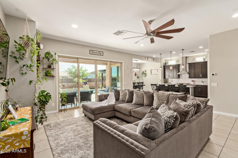 Living Room / Kitchen