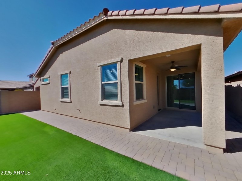 16_pc_AhmHeqHGdA_sjnhhNl3X6_center_0