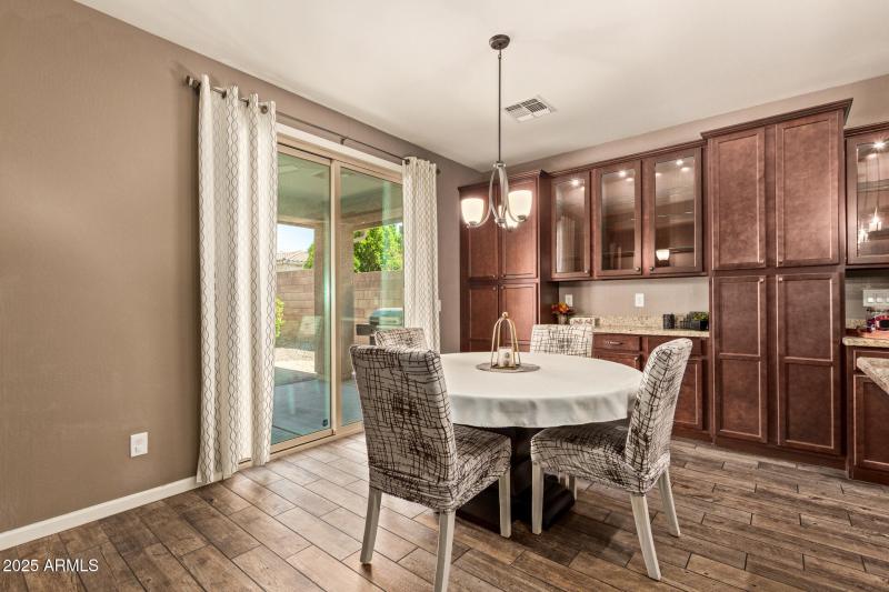 Eat In Kitchen