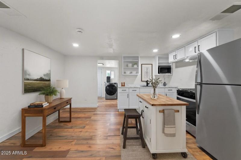 2) 63382-68d44cafb8172