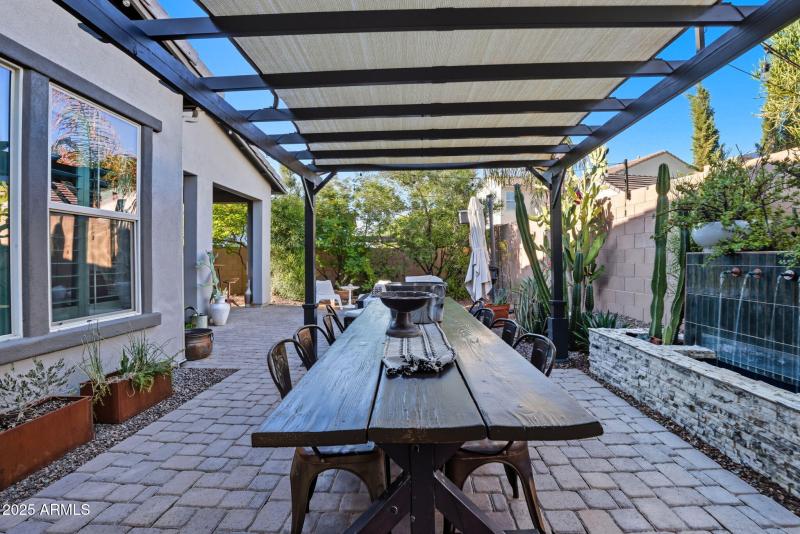 Pergola and Outdoor Dining