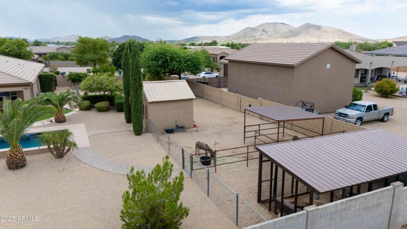 806 Corral