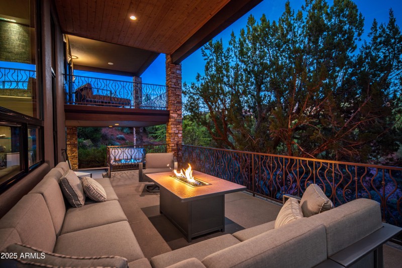 A PEACEFUL SERENE SETTING