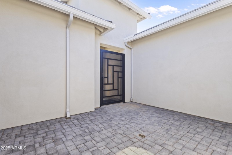 Private Gated Courtyard