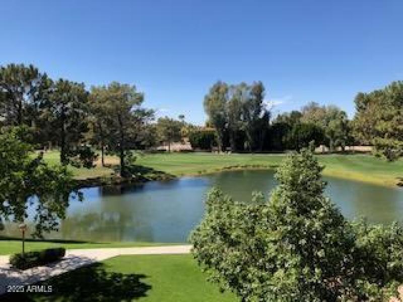 Lakes & Golf Courses