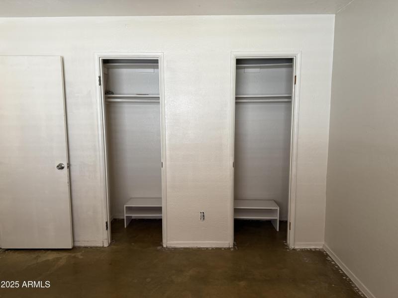 Bed 3 closet