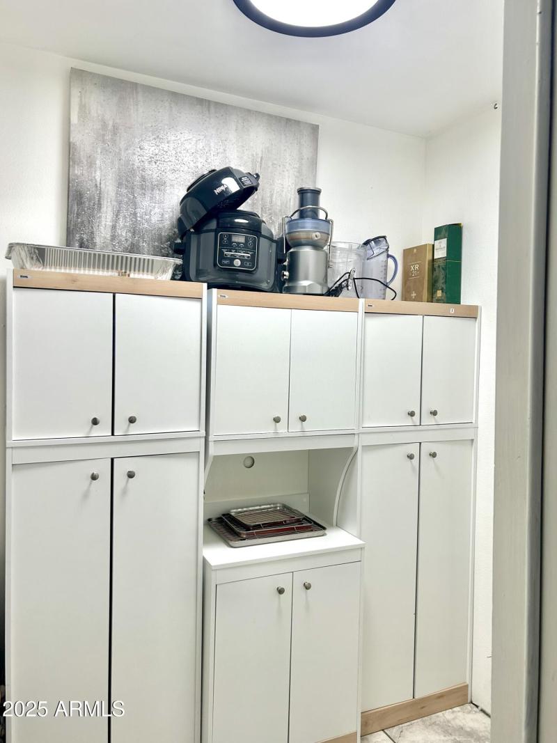 bdrm 3 closet