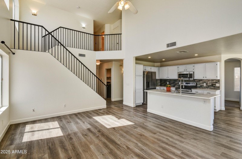 011_Family to Kitchen