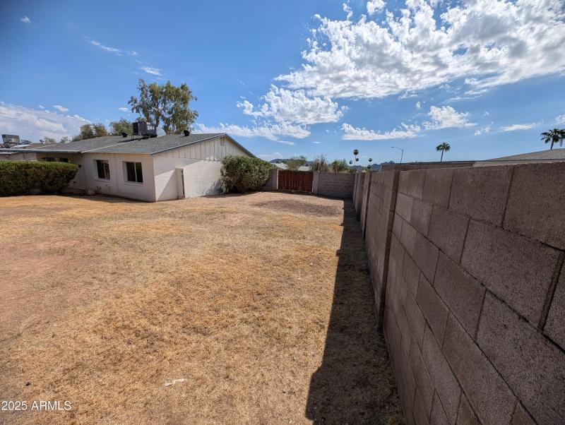 PXL_20250925_195707895