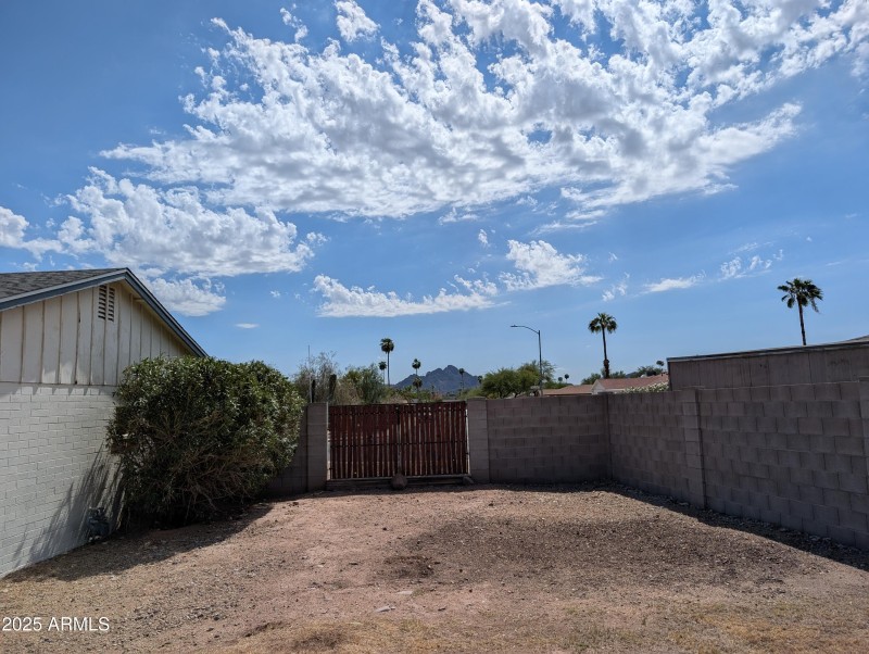 PXL_20250925_195717246.MP