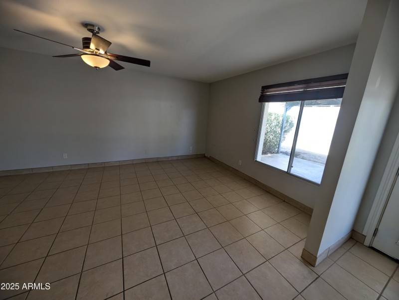 PXL_20250925_195459547