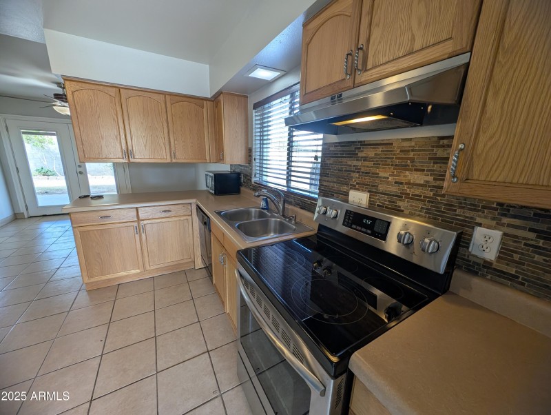 PXL_20250925_195403475