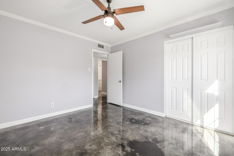 Bedroom 3 with closet