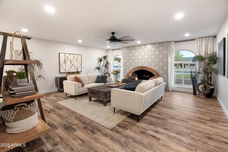 feature-fireplace-tiled