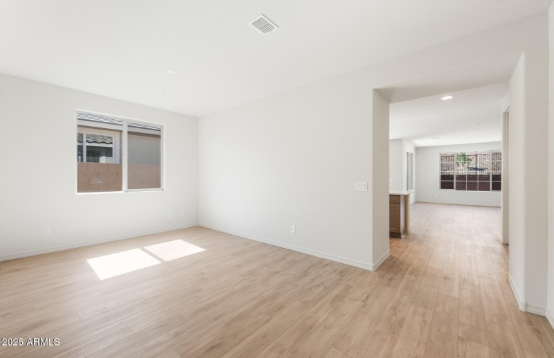Flex Room