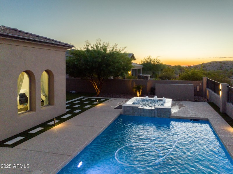 17688 W Paseo Way-0264