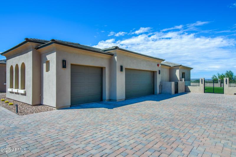 17688 W Paseo Way-0722-HDR-Edit
