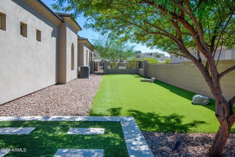 17688 W Paseo Way-0852-HDR-Edit