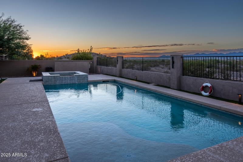 17688 W Paseo Way-1186-HDR