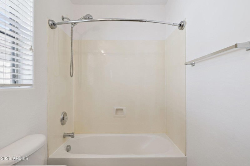 23-web-or-mls-43213-n-vista-hills-dr