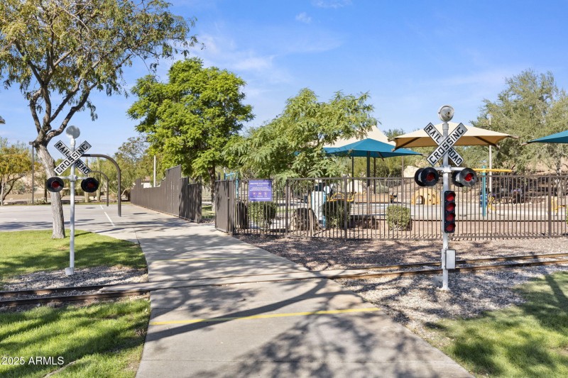 102-web-or-mls-43213-n-vista-hills-dr