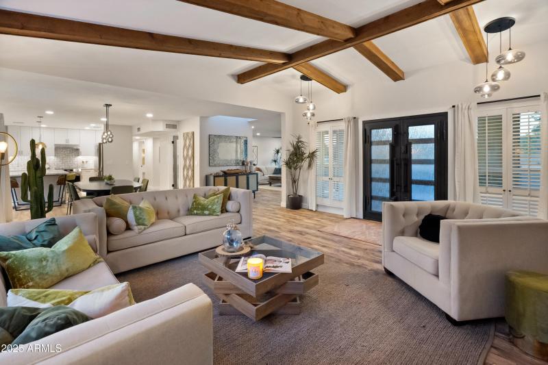 6504 W Corrine Dr (twilight)-15