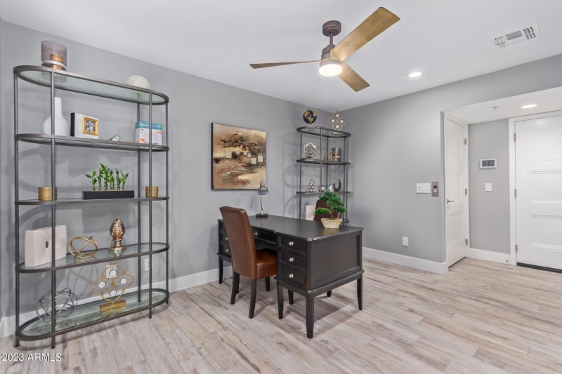 1 - Osborn Office - Entrance