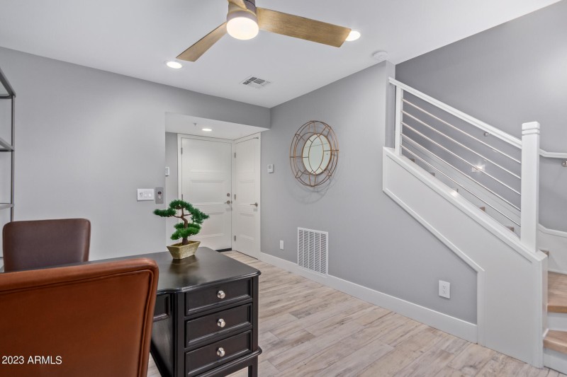 2 - Osborn Office - Entrance