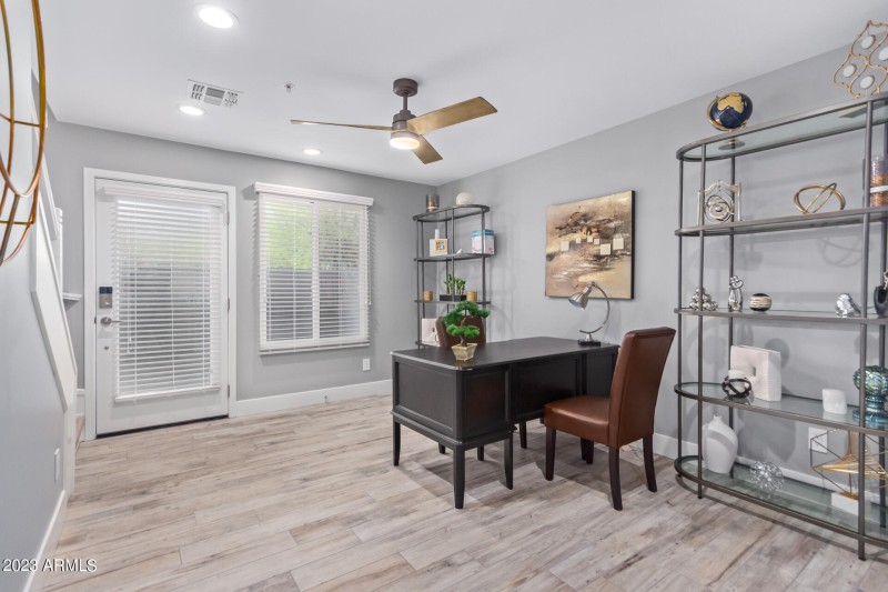 3 - Osborn Office - Entrance