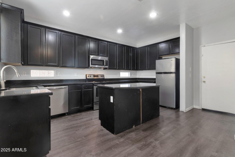 6-web-or-mls-Qp-7301