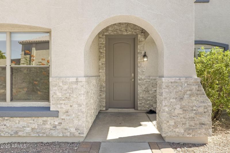 9025 S 6th St Phoenix - 215