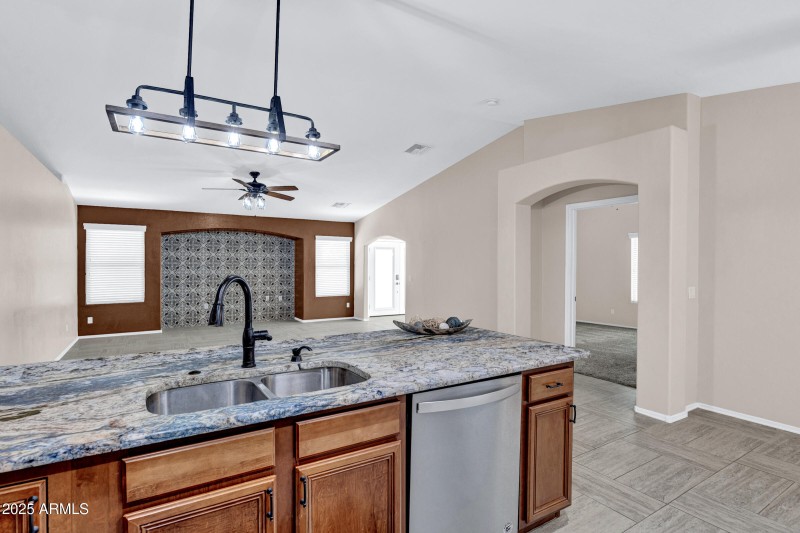 4374 S Mariposa Dr-19