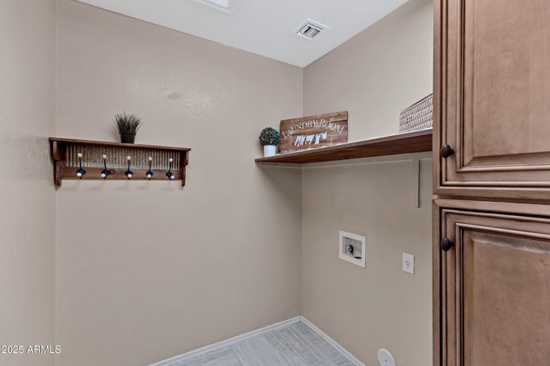 4374 S Mariposa Dr-39