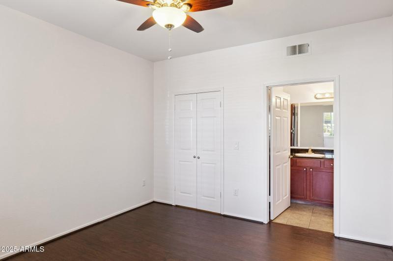 14-web-or-mls-7009-e-acoma-dr-1137