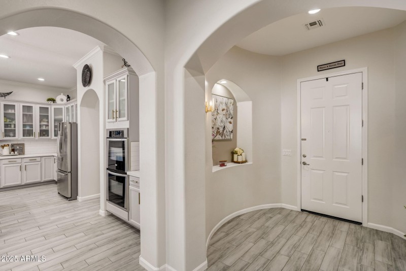 8-web-or-mls-W Durango St-006