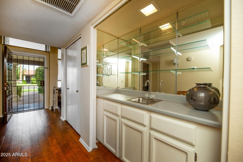 629 E Jeffrey Ave (8)