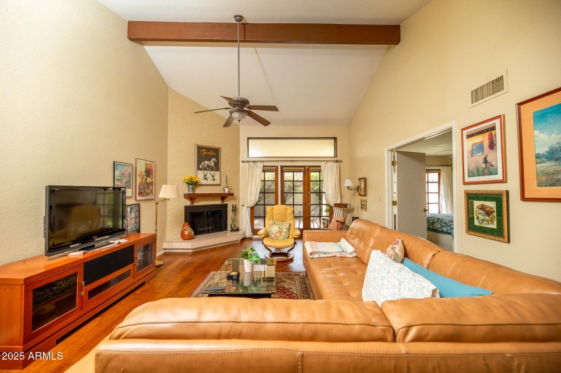 629 E Jeffrey Ave (9)