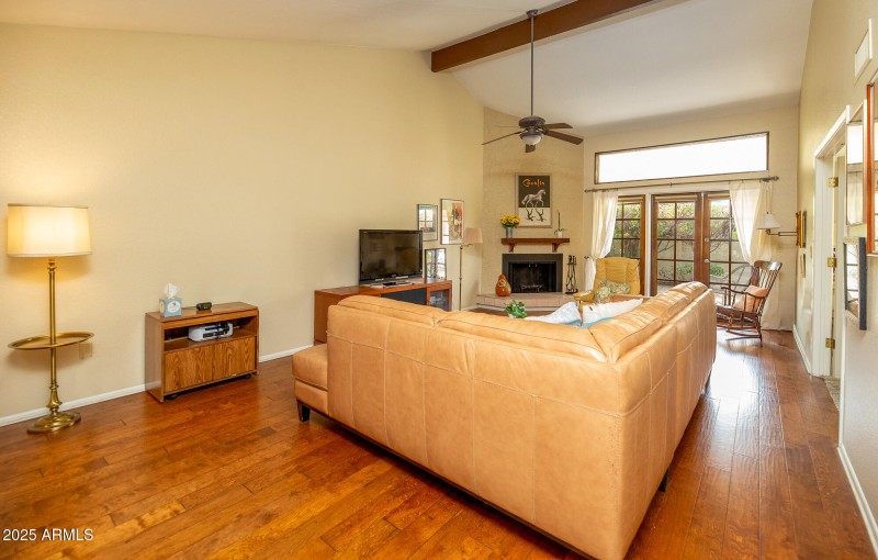 629 E Jeffrey Ave (10)