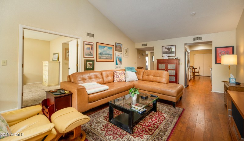 629 E Jeffrey Ave (14)