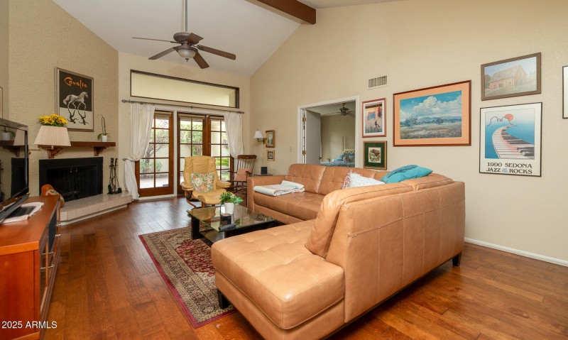 629 E Jeffrey Ave (15)