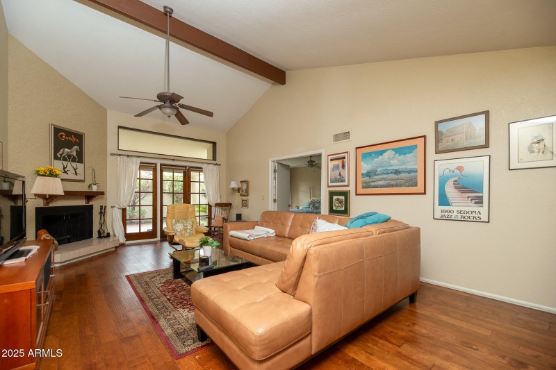 629 E Jeffrey Ave (17)