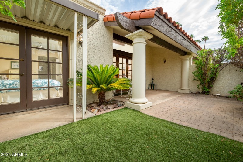 629 E Jeffrey Ave (29)