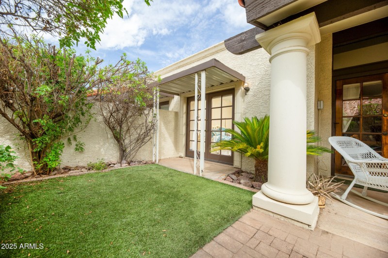 629 E Jeffrey Ave (30)